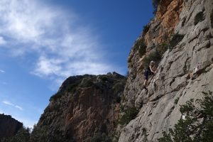 Up the far right hand end of Sella, warming up.